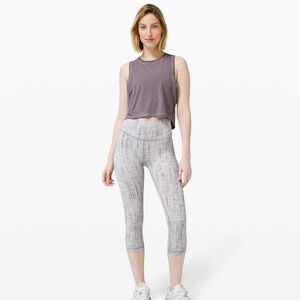 Lululemon Wunder Under Crop (High-Rise) *Luxtreme 21"
Action Jacquard Moo￼| Sz 6